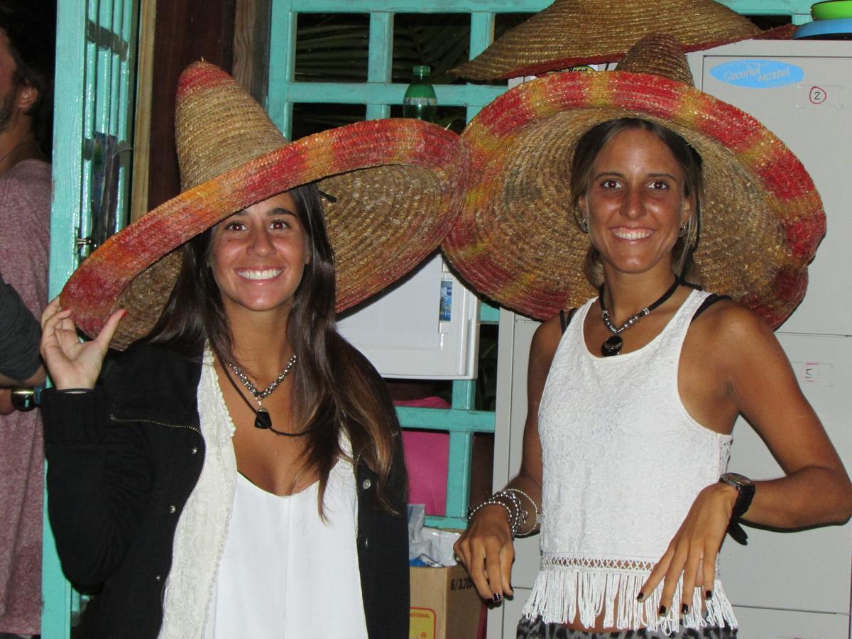 Coconut Hostel Bocas Town Екстер'єр фото