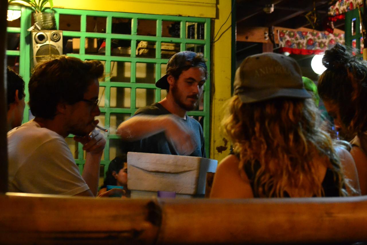 Coconut Hostel Bocas Town Екстер'єр фото